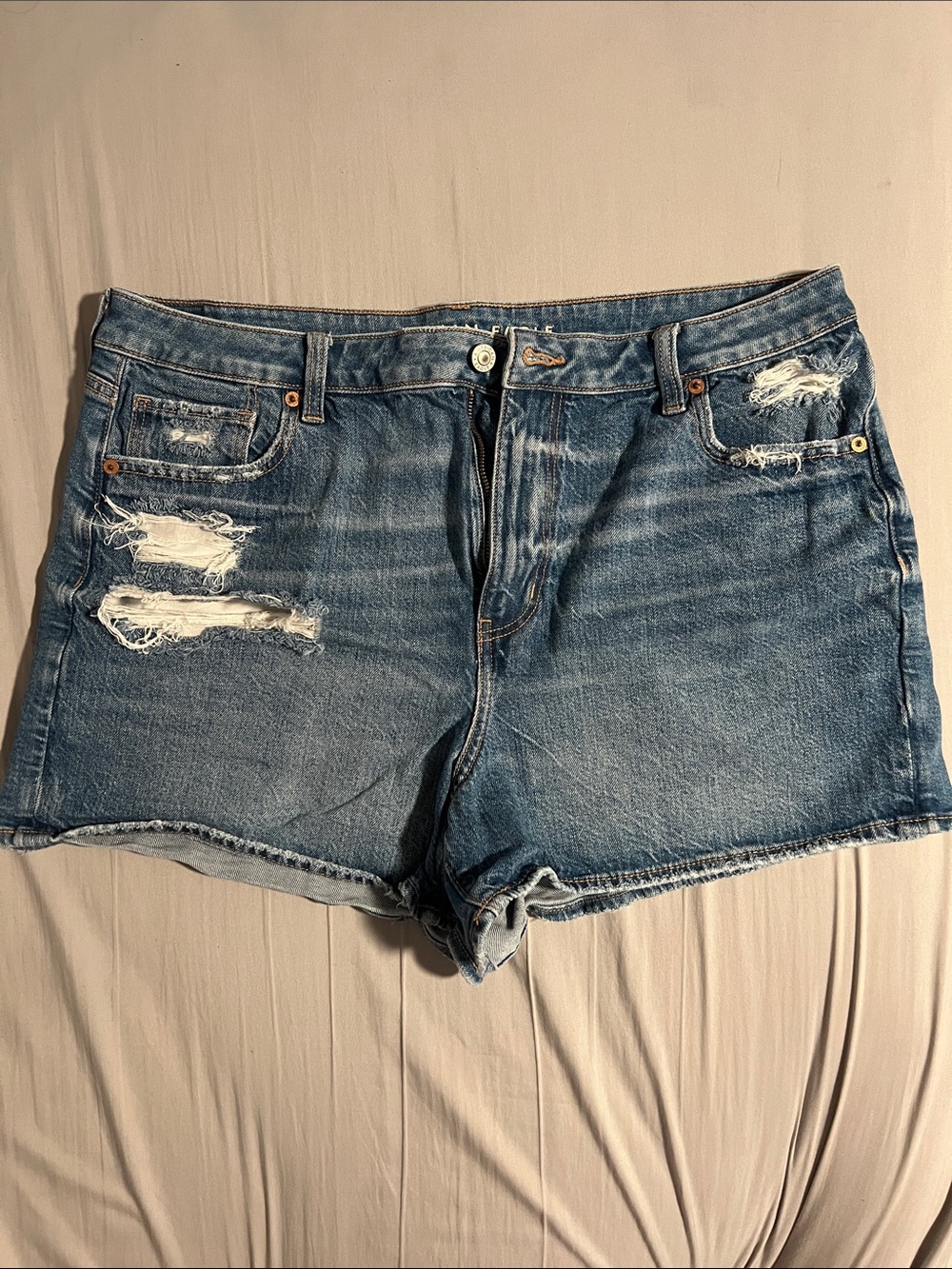 American Eagle Jean Mom Shorts Size 16
